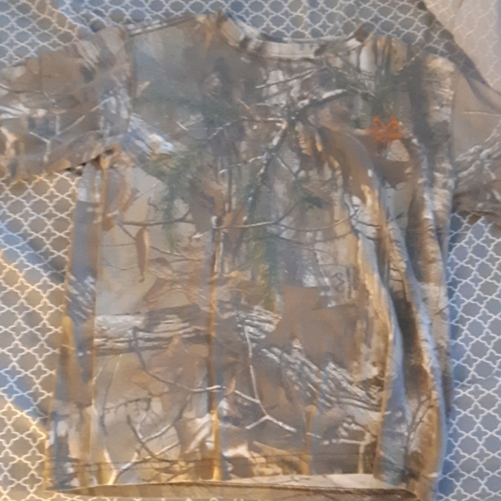 Camouflage t-shirt, large-girls
